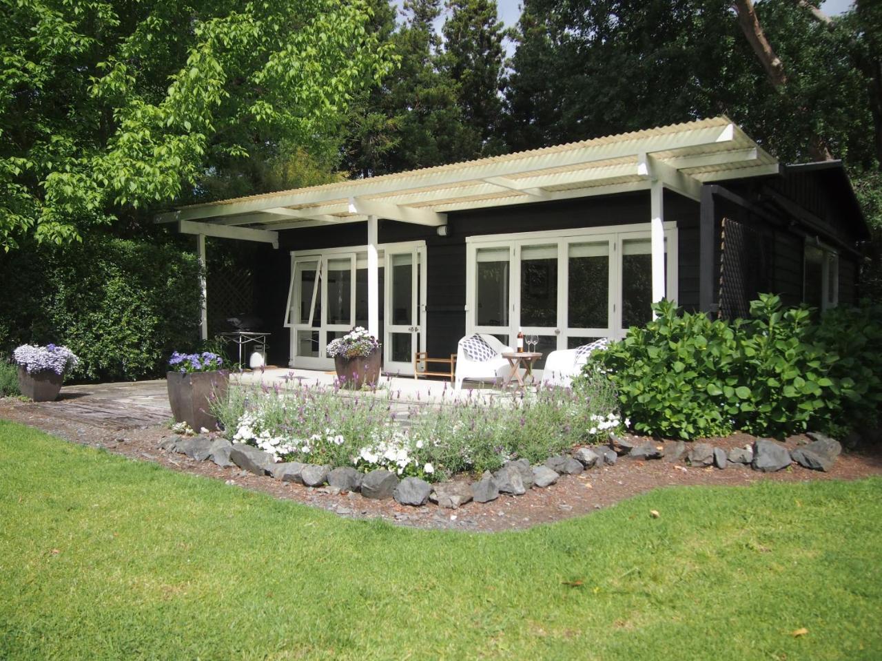 Columbus Cottage At 144 On Jones Omaha Extérieur photo